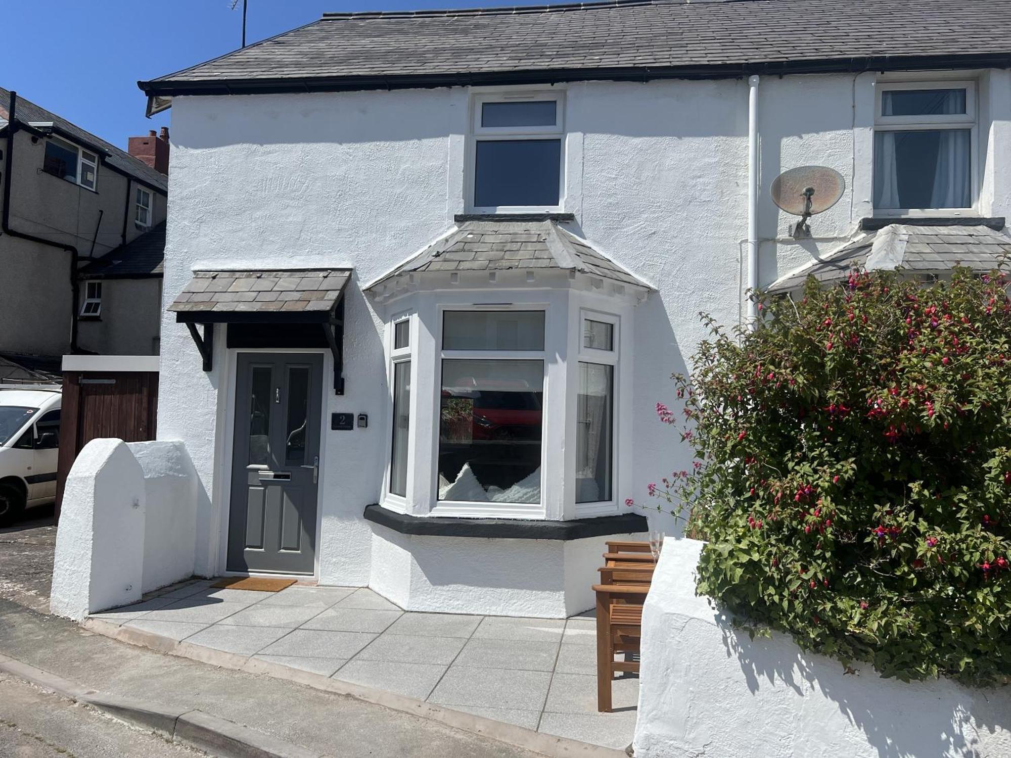 Villa 2 Edward Street Llandudno Exterior foto
